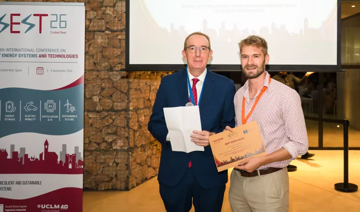 Jan Brändle receives his award