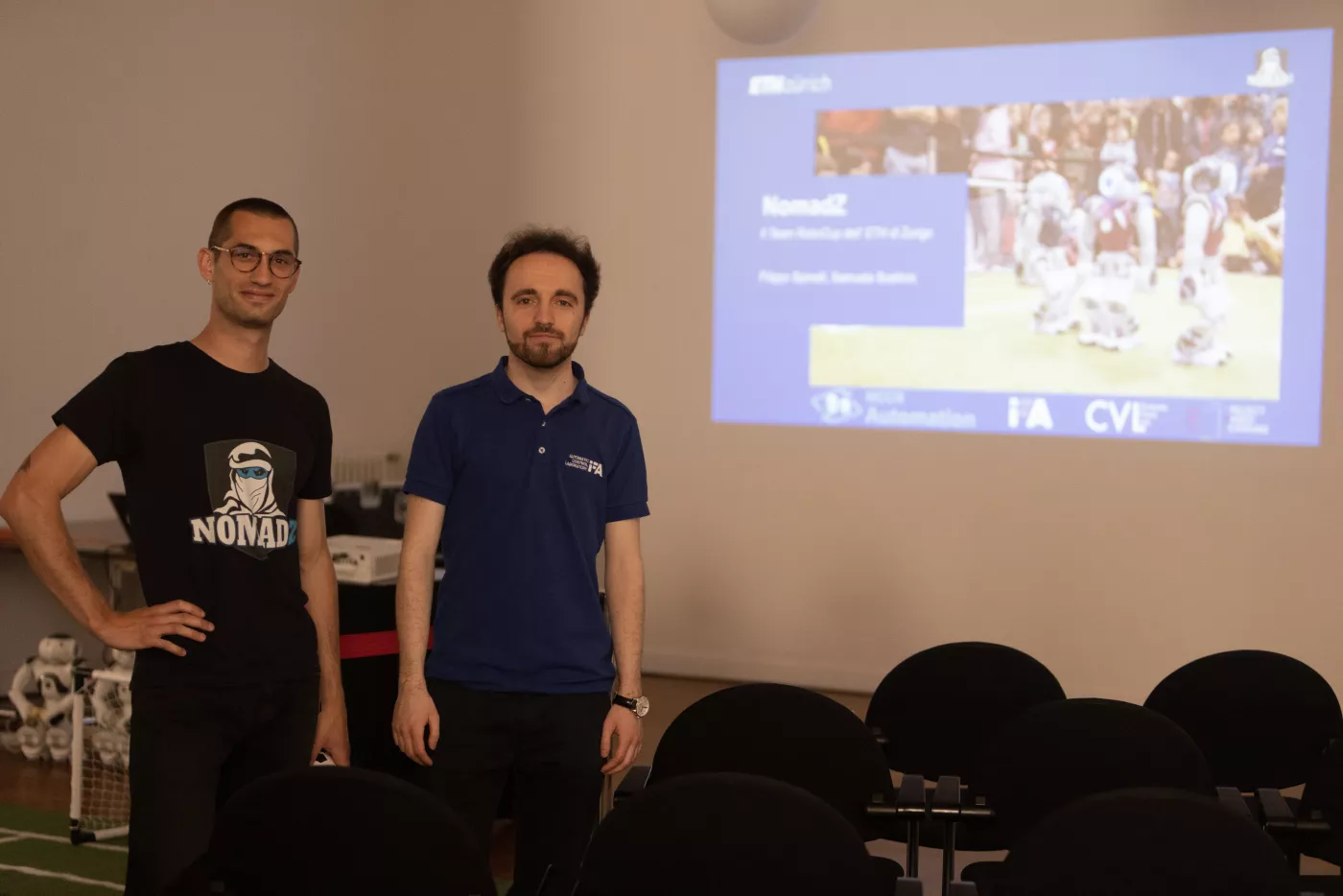 The Nomadz team
